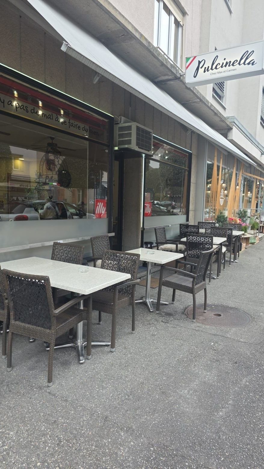 Salle du restaurant Pulcinella à Sierre